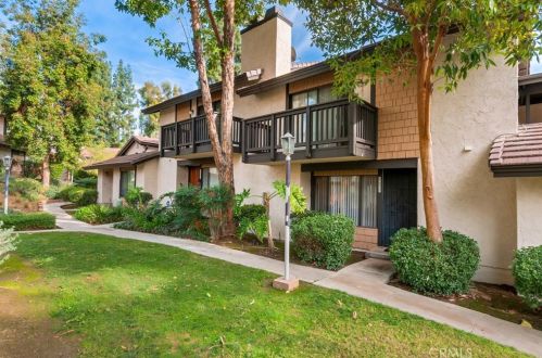 5473 Via Del Tecolote, Riverside, CA 92507-6406