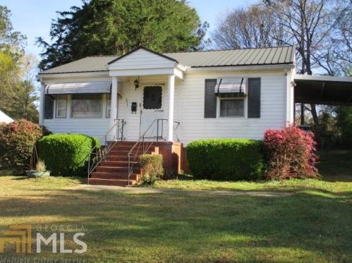 253 Rutland Cir, Lagrange, GA 30241-1325