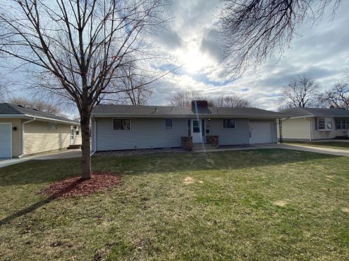 1023 Atwood St, Prior Lake, MN 55379-2408