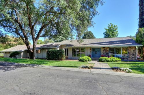 4601 Paula Way, Fair Oaks, CA 95628-6137