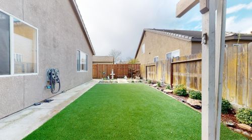 1917 Plum Way, Modesto, CA 95356-9342