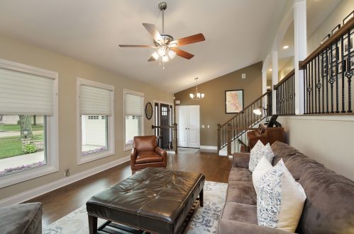 830 Deere Park Ct, Bannockburn, IL 60015-3007