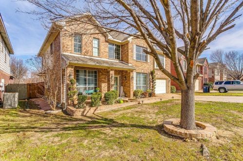 4708 Maple Hill Dr, Fort Worth, TX 76123-4642