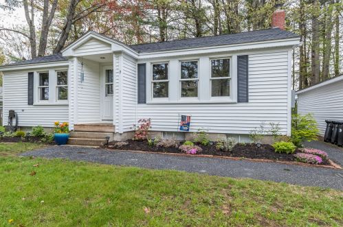 9 Neptune Dr, Mere Point, ME 04011