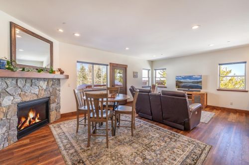 14574 Wolfgang Rd, Truckee CA  96161-6905 exterior