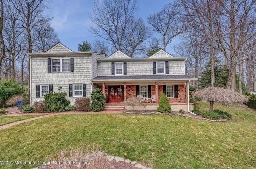 6 Heath Pkwy, Middletown, NJ 07748-1718