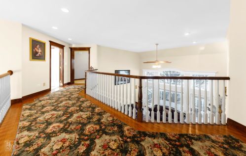 6972 Fieldstone Dr, Willowbrook IL  60527-6969 exterior