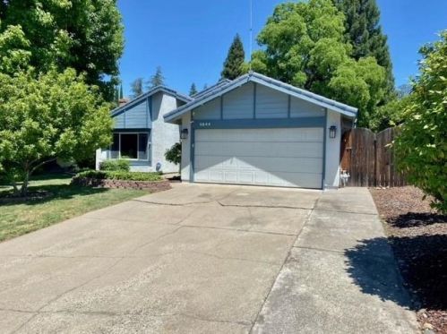 6644 Big Chief Ct, Citrus Heights, CA 95662-3148