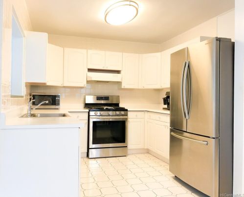 543 Pepeekeo Pl, Honolulu HI  96825-1121 exterior