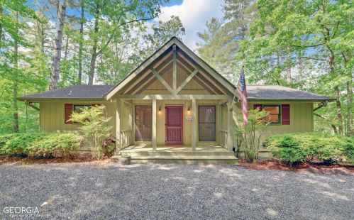 533 Georgia Ln, Lakemont, GA 30552