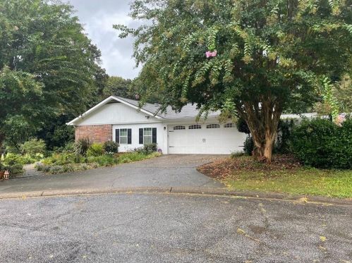 3142 Trickum Rd, Marietta, GA 30066-4667