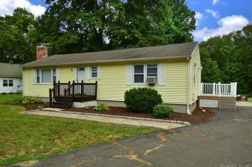 546 Kennedy Rd, Windsor, CT 06095-2244