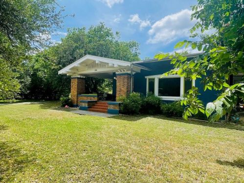 204 Sledge St, Uhland, TX 78640-9404