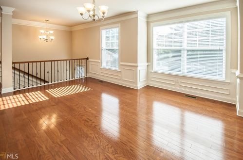 2063 Cobblestone Cir, Atlanta GA  30319-4911 exterior