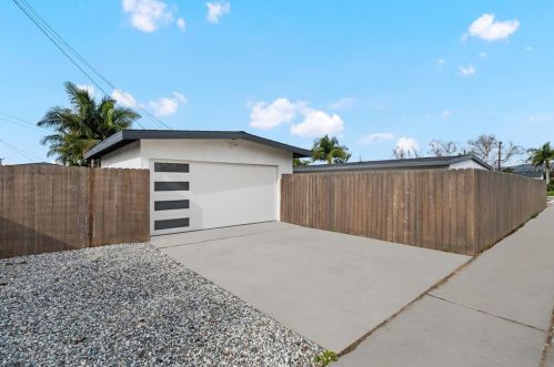 15374 Midcrest Dr, Whittier CA  90604-2336 exterior