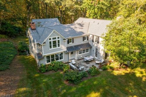 48 Fox Hill Rd, Califon, NJ 07830-3006