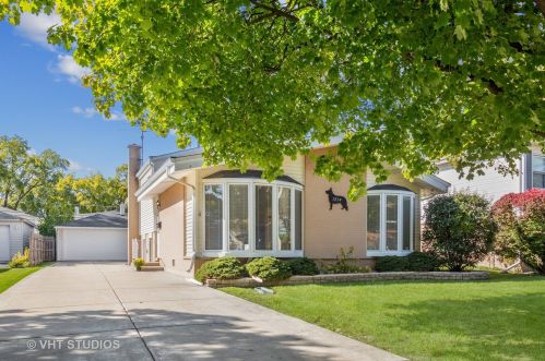 1214 Mitchell Ave, Arlington Hts, IL 60004-4625