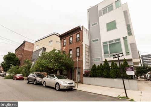 225 Green St, Philadelphia, PA 19123-2945