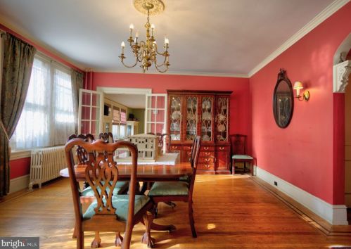 310 Warwick Rd, Haddonfield NJ 08033-3828 exterior