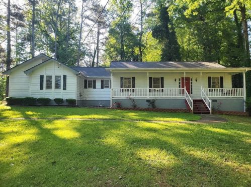 2202 Woodstream Ct, Conyers, GA 30094-6830