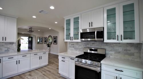 1020 Hickory St, Santa Ana CA  92701-6004 exterior