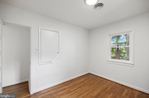 1700 14th St, Arlington VA  22209-2941 exterior