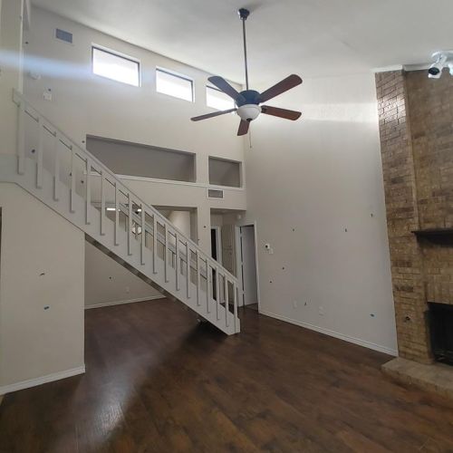 3811 Clover Hill Ln, Carrollton TX  75007-2341 exterior