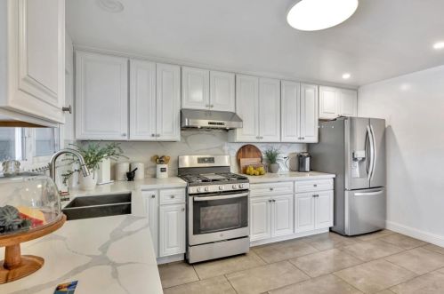 1924 Marineview Dr, San Leandro CA 94577-5315 exterior