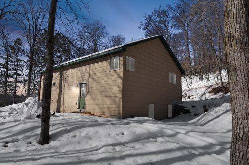 5649 Woods Bay Dr, Rheiderland, MN 56662-4401