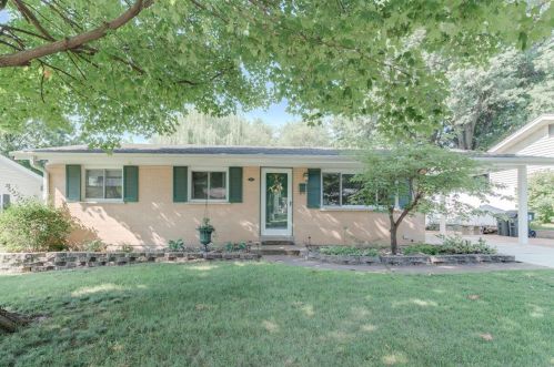 710 Undercliff Dr, Hazelwood, MO 63042-1720