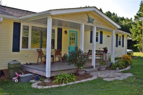 3222 Lions Rest Rd, Asheboro, NC 27205-1508