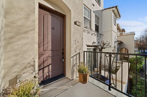 205 Hockney Ave, Mountain View, CA 94041-1684