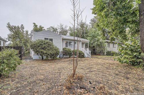 812 Emporia St, Denver, CO 80010-3822