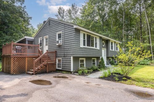 93 Orchard Rd, Cumberland, ME 04021-3216