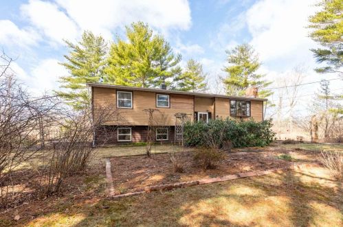 25 College Rd, Stratham, NH 03885-2361