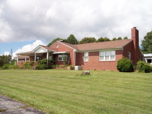 71 Crescent Dr, Meadowcreek, VA 24333-5726