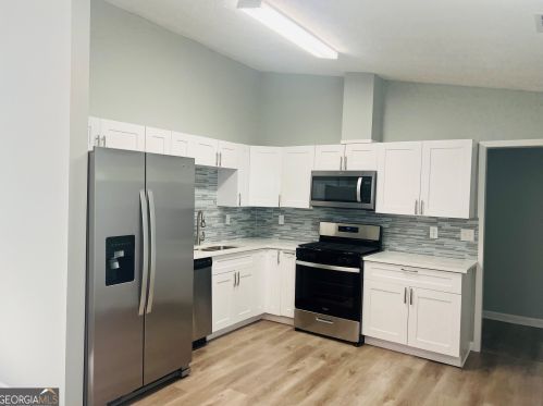 6604 Branch Dr, Rex GA  30273-2132 exterior