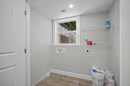 8 Clay St, Hopkinton RI  02804-1602 exterior