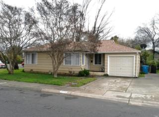 225 Elm St, Vacaville, CA 95688-6938