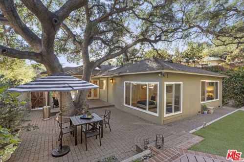 2575 Gardner Pl, Glendale CA  91206-3018 exterior