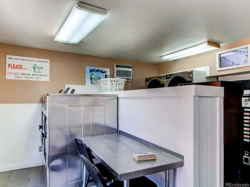 5995 Hampden Ave, Denver CO  80227-5417 exterior