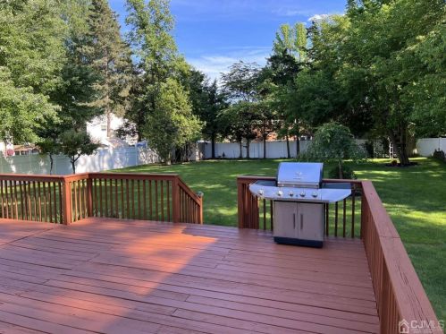235 Nicholson Ave, Edison, NJ 08820-1708