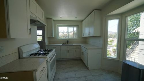 1611 Verdugo Rd, Glendale CA  91208-2601 exterior