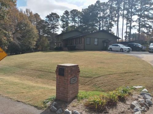 1281 White Oak Ct, Conyers, GA 30013-1643