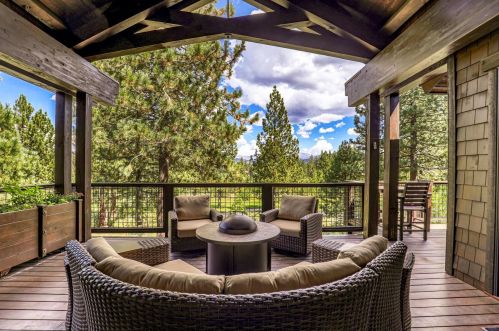 9317 Heartwood Dr, Truckee, CA 96161-5196