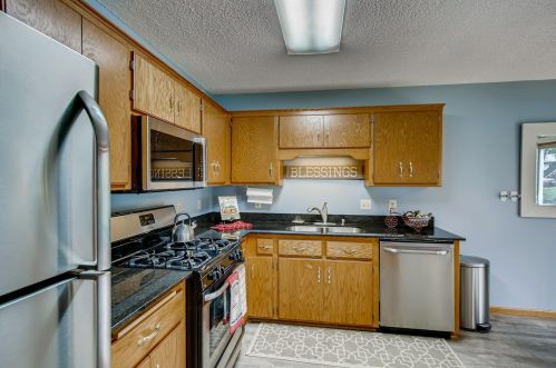 3236 Edgerton St, Saint Paul MN  55127-5032 exterior