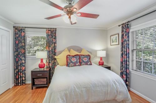 4670 Huntley Dr, Atlanta GA  30342-2728 exterior