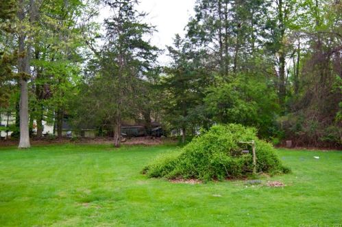 50 Mount Carmel St, Southington CT  06489-2326 exterior