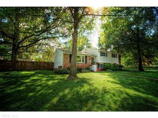 8336 Capeview Ct, Norfolk VA  23518-5936 exterior
