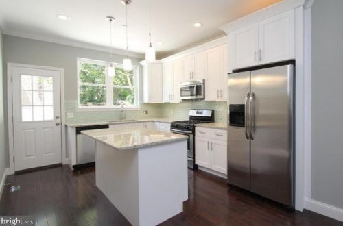 1252 20th St, Philadelphia PA  19146-4338 exterior